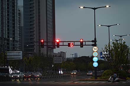 前進東路與中環(huán)東線路口.jpg